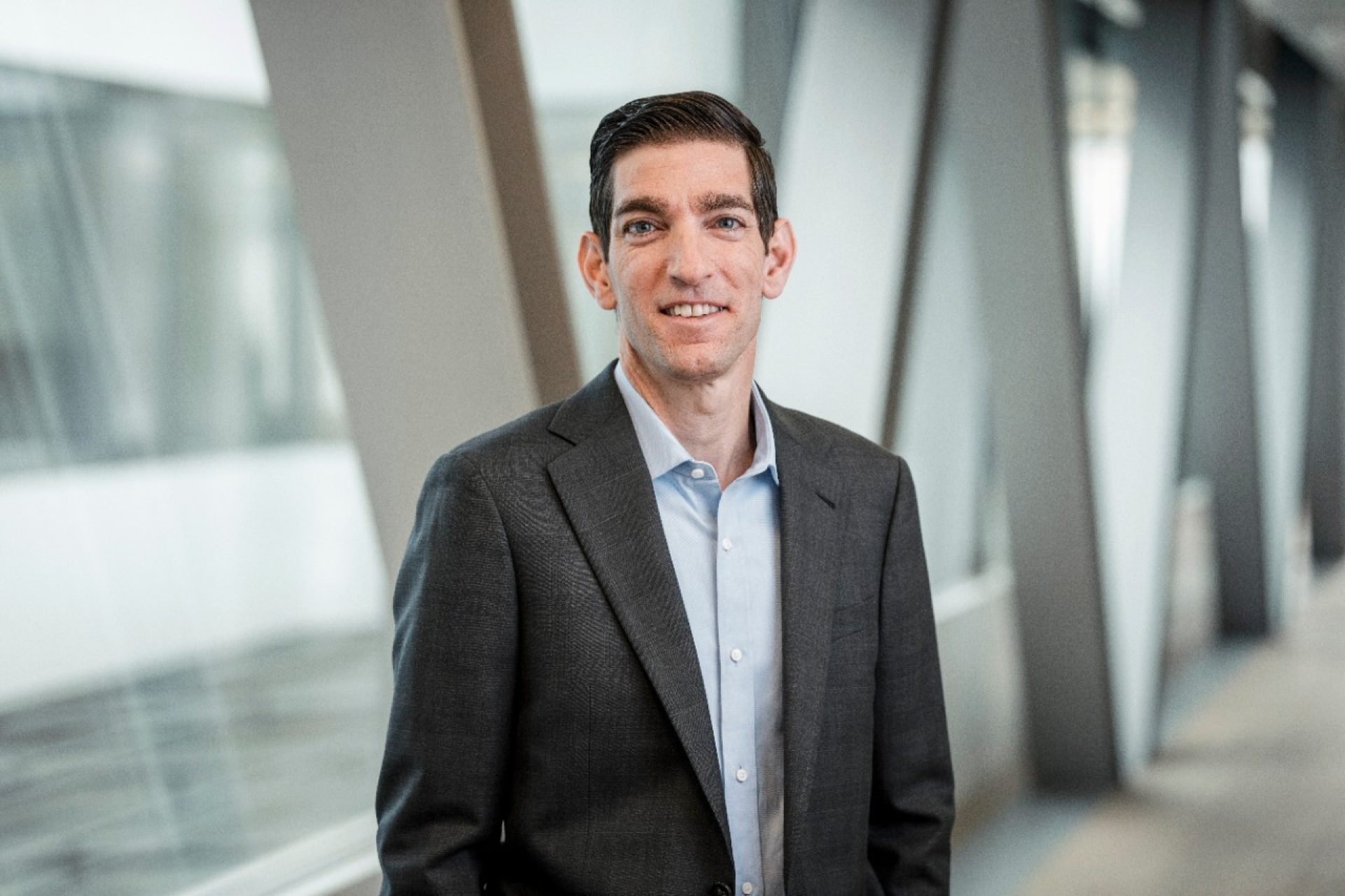 Dr. Stefan Nöken