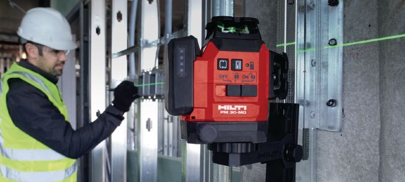 PM 30-MG Multi-line laser Multi-line laser with 3 green 360° lines for plumbing, leveling, aligning and squaring Applications 1