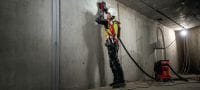 Go to slide 4 of 7: EXO-S 肩部外骨骼 穿戴式建築用外骨骼，有助於緩解肩部以上工作時的肩頸疲勞，適合應用於二頭肌長 40 公分 (16 英吋) 應用 1