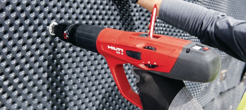 X-C P8 Concrete nails Single nail for fastening to concrete using powder-actuated tools Applications 1