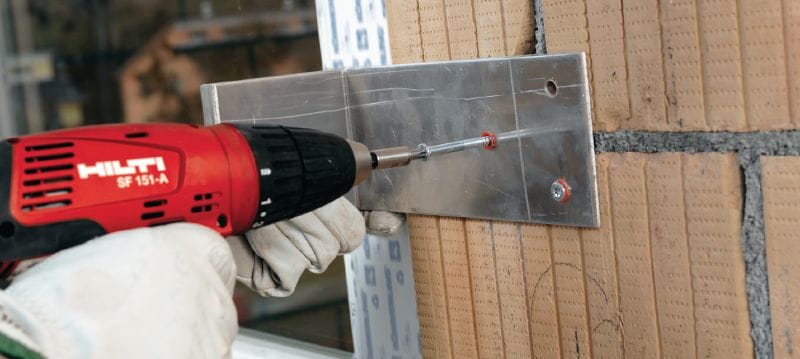 HRD-C 塑膠框架錨栓 適用於混凝土和磚石的預組裝塑料錨栓，含螺絲 (碳鋼，沈頭) 應用 1
