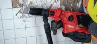 Go to slide 9 of 9: TE 30-22 充電式電鎚鑽 強力的充電式 SDS Plus (TE-C) 電鎚鑽配備主動消振及主動扭矩控制 ATC，適合進行重型混凝土鑽孔和鑿破 (Nuron 電池充電座) 應用 6