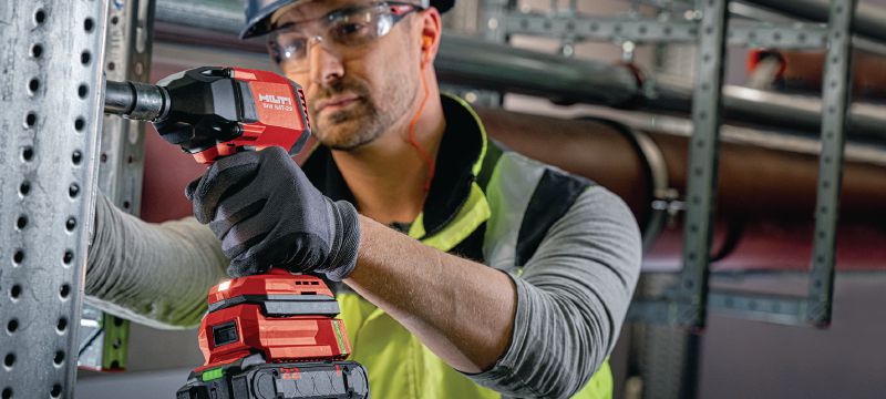 Image 2 of 5: SIW 6AT-22 Mid-Torque impact wrench Power-class 22V impact wrench with robust 1/2 friction ring anvil for faster and safer anchoring and bolting Applications 1
