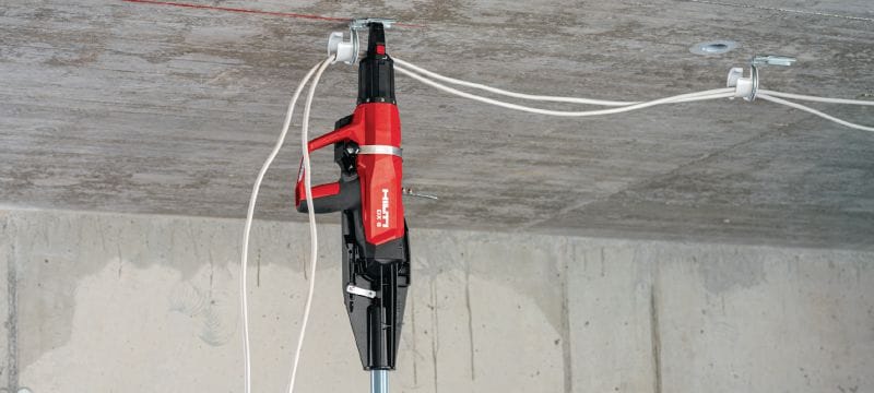 Image 8 of 13: DX 6-F8 Powder-actuated nailer Fully automatic, highly versatile powder-actuated nailer for single fasteners Applications 1