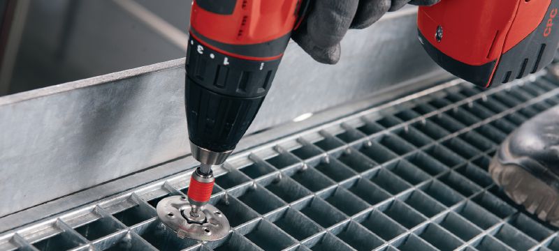 S-BT-GF 螺紋螺栓 適合在輕度腐蝕性環境中，在鋼材上緊固格柵板的螺紋旋入式螺柱（碳鋼、公制螺紋） 應用 1
