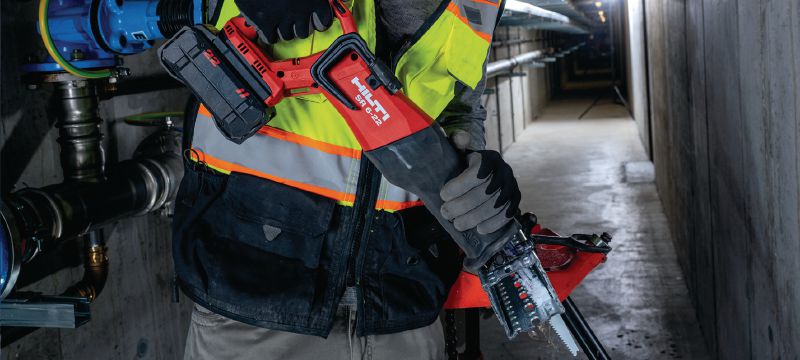 Image 4 of 7: SR 6-22 Reciprocating saw Cordless reciprocating saw for heavy-duty demolition and cutting with better comfort and speed (Nuron battery platform) Applications 1