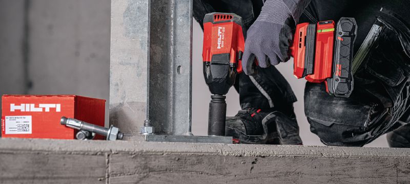 Image 4 of 5: SIW 6AT-22 Mid-Torque impact wrench Power-class 22V impact wrench with robust 1/2 friction ring anvil for faster and safer anchoring and bolting Applications 1
