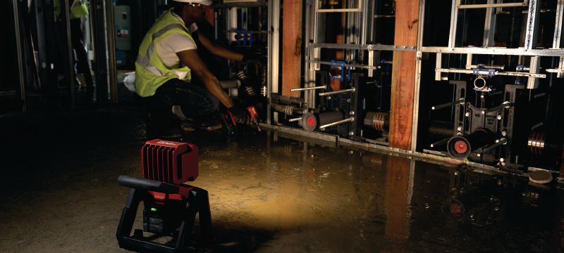 Image 3 of 4: SL 6-22 LED construction light Cordless LED construction light with all-day battery life, rotating head and mounting options for multi-person work areas (Nuron battery platform) Applications 1