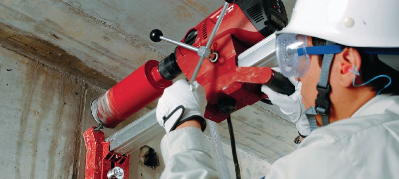 Image 3 of 5: DD 120 Core drill Extremely compact, light and mobile diamond coring machine for rig-based concrete coring from 16-162 mm (5/8 - 6-3/8) in diameter Applications 1