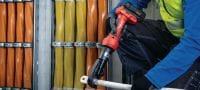 Go to slide 3 of 6: NUN 54-22 充電式 6 噸線覽扣壓機和切割機 通用的 6 噸充電式線覽扣壓機和切割機，和可互換的壓合爪 (Nuron 電池充電座) 應用 1