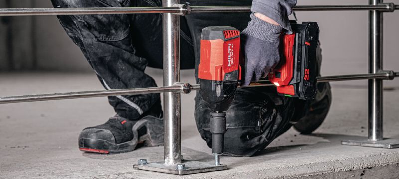 Image 3 of 5: SIW 6AT-22 Mid-Torque impact wrench Power-class 22V impact wrench with robust 1/2 friction ring anvil for faster and safer anchoring and bolting Applications 1