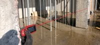 Go to slide 7 of 9: PD-E 雷射測距儀 可測量距離達 200 m 的戶外雷射測距儀，有內建取景器 應用 2