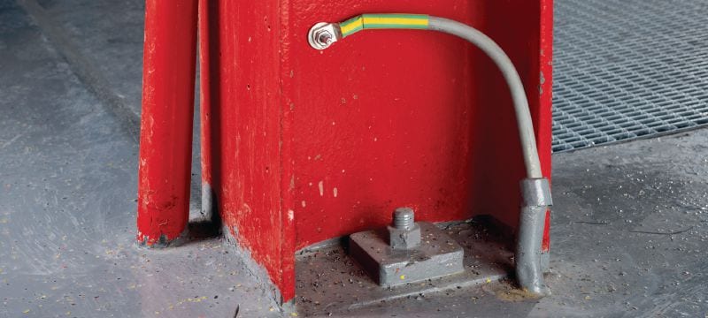 S-BT-ER HC 旋入螺栓 高度腐蝕環境中，對鋼材電氣連接的螺紋旋入式螺樁 (不鏽鋼、公制螺紋)，建議最大橫切面面積為 120 mm² 的連接線纜 應用 1